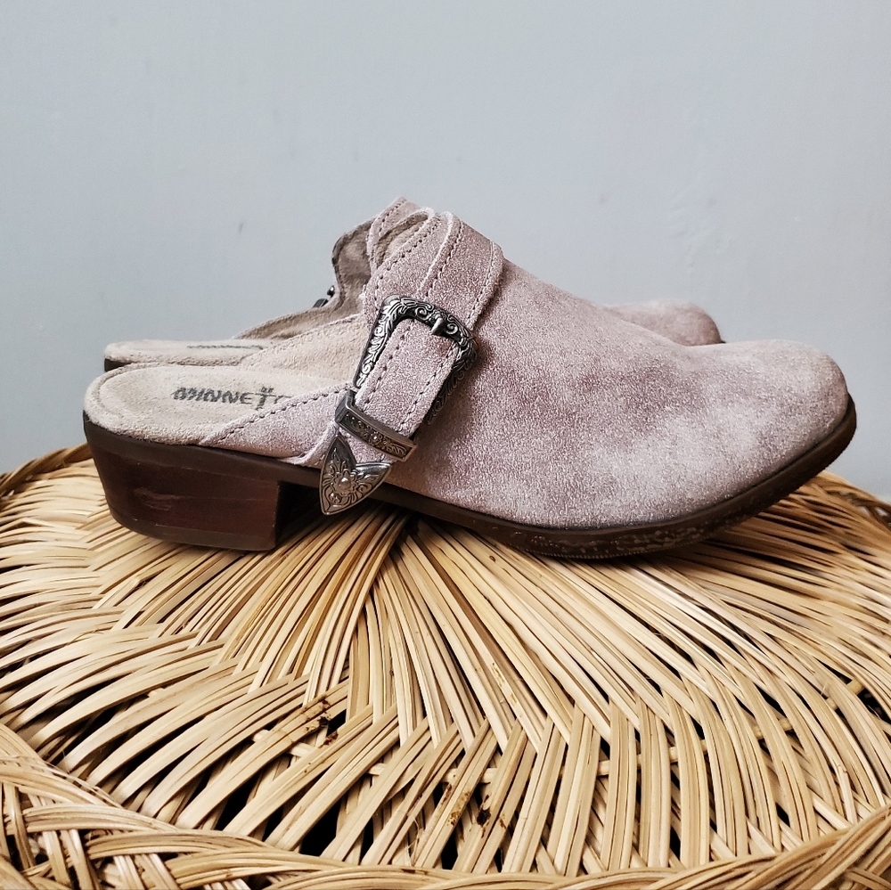 Minnetonka | Billie Western Boho Leather Heeled Slip-Ons Mules